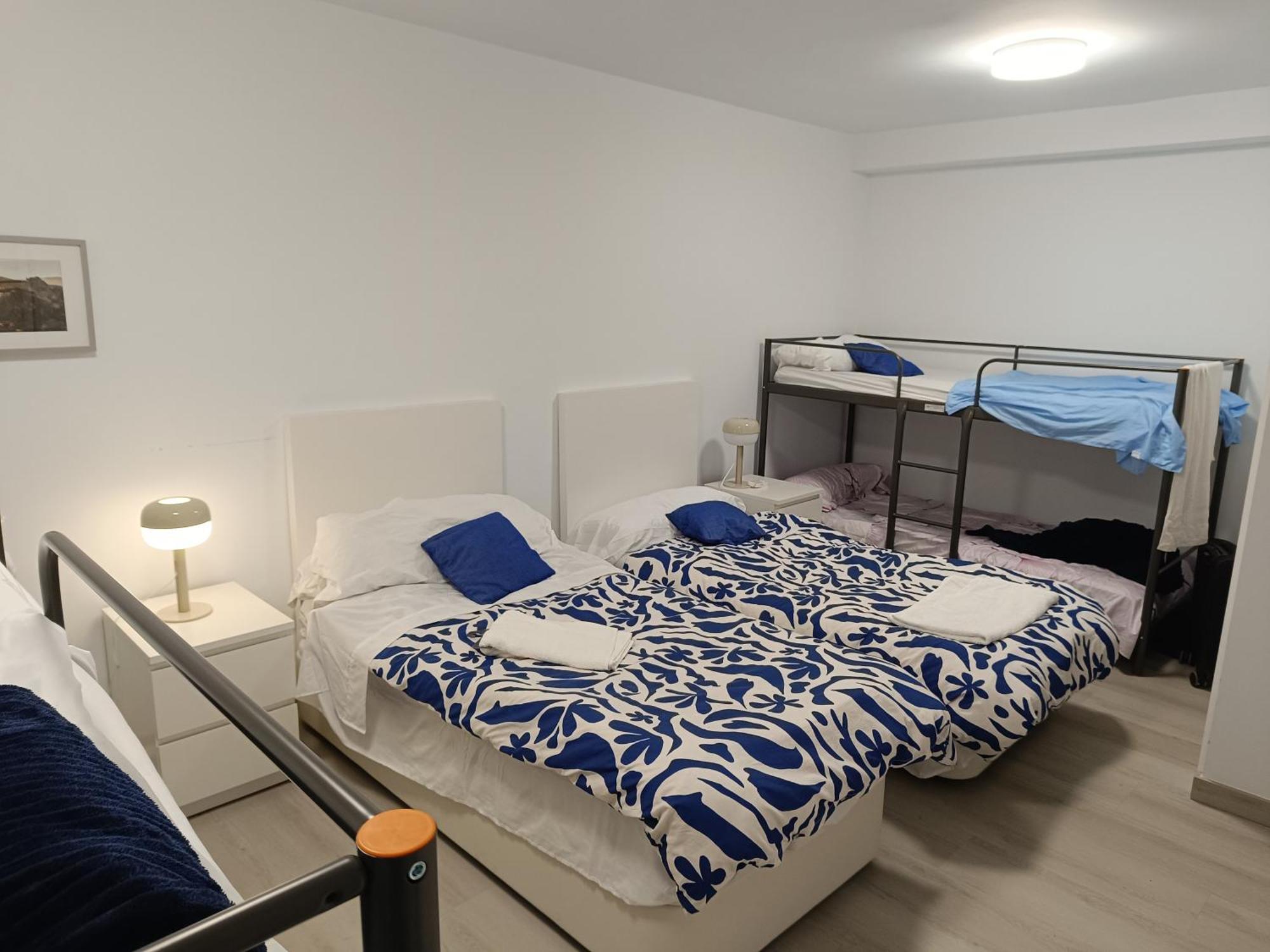 -Hostel Latimoamericano Masculino II مدريد المظهر الخارجي الصورة